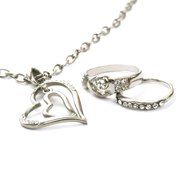 jewellery repair specialists in the UK